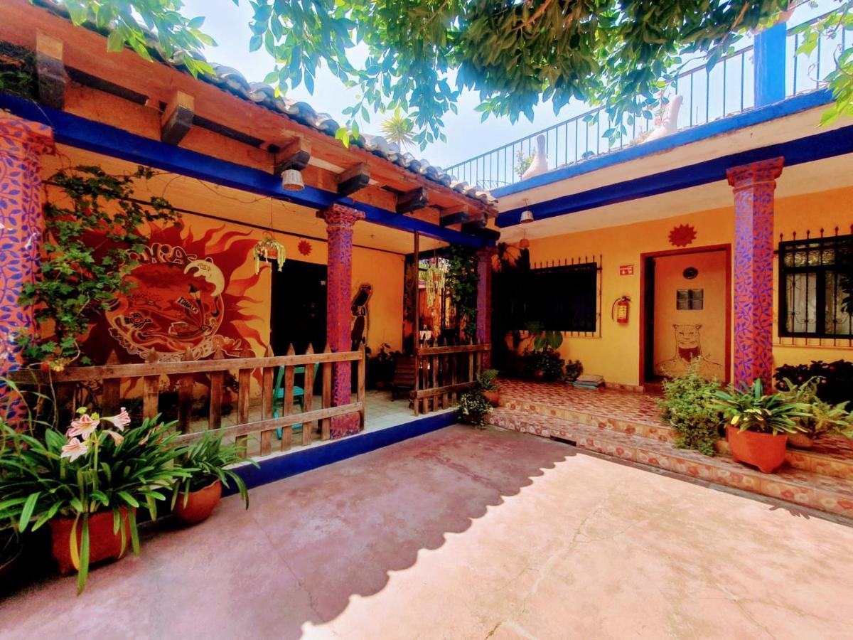 Auberge de jeunesse Qhia à San Cristóbal de Las Casas Extérieur photo
